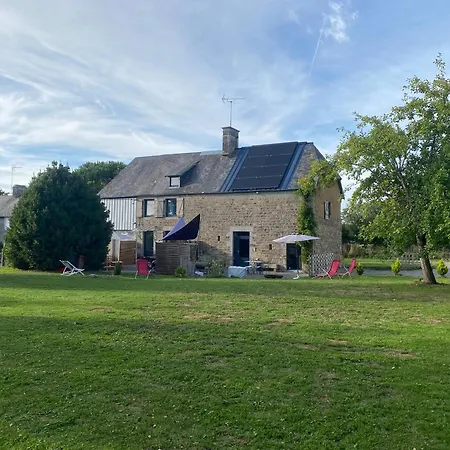 Le Grand De La Binodiere, Charme Et Confort Pres Du Mont-saint-michel Pour 9 Personnes Beslon (Manche)